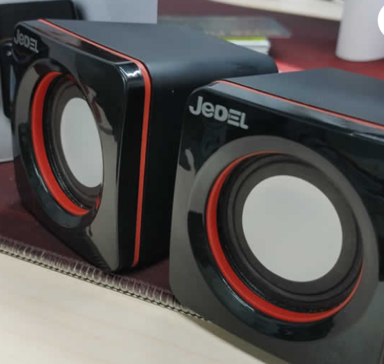 JLC USB wired speaker in black with 3W audio for desktop use