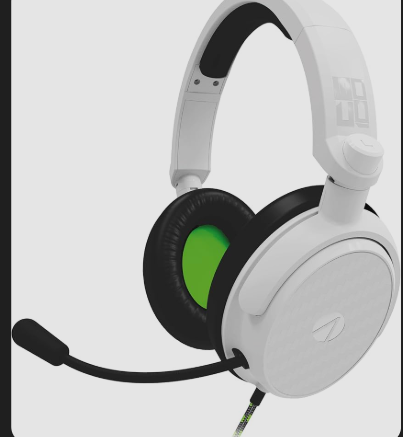 Wired Stealth C6-100 headset showing flexible boom microphone and braided cable