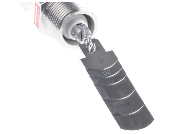 Close up Sensata LFS‑03 liquid flow switch with aluminium housing and paddle