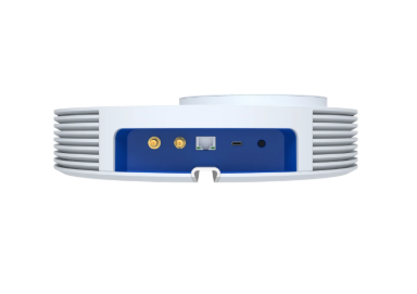 compact 4G 5GNR LoRaWAN gateway side profile with IP30 enclosure design