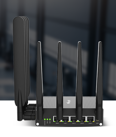UR75 5G industrial router with dual SIM slots and SMA antenna connectors