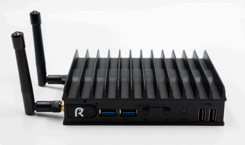 Factbird EDGE IIoT gateway front view AI ready industrial device