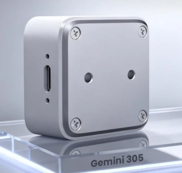 Gemini 305 3D depth camera mounted for industrial inspection