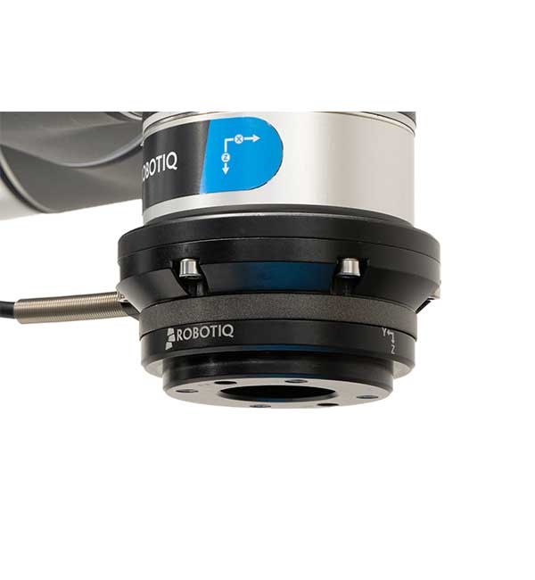 Robotiq FT 300-S Force Torque Sensor