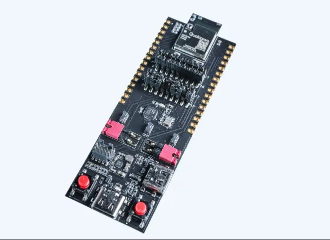Qualcomm QCC748M Evaluation Kit EVK with PCB Antenna 16MB Flash Memory