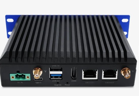 Geniatech APC880, 4GB/32GB NXP i.MX8M Plus Compact Fanless Industrial Mini PC