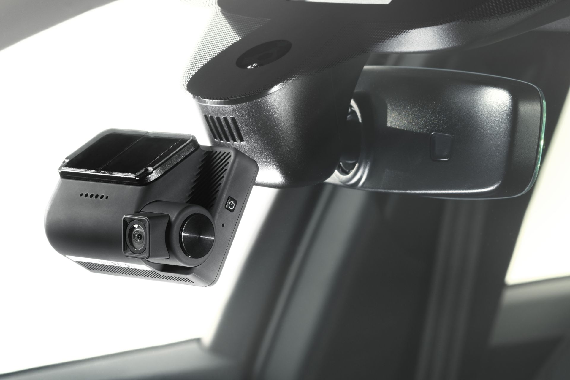 Pioneer VREC-Z810SH, 4K 139° Wide Viewing Angle, 1-Channel (Front) Dash Camera
