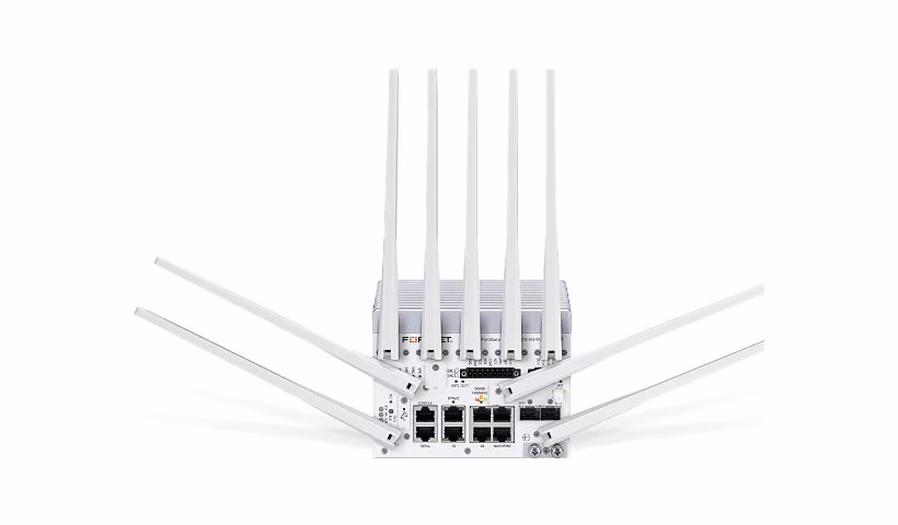Fortinet FortiGate Rugged 70G-5G-Dual, IP40 Security appliance