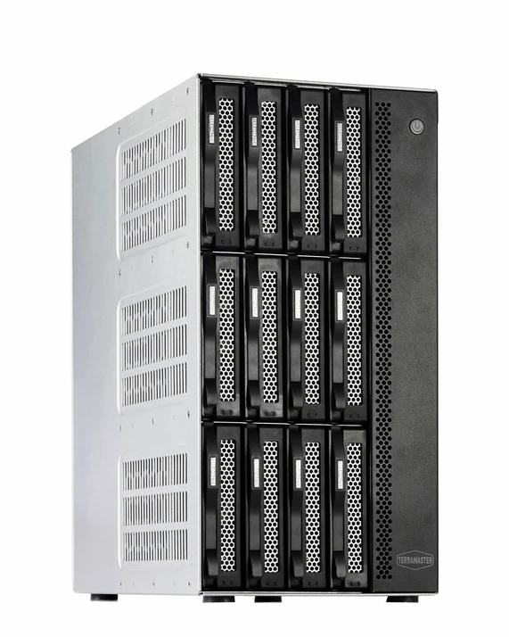 TerraMaster T12-500 Pro, Intel Core i7-1255U 16GB 12-bay NAS