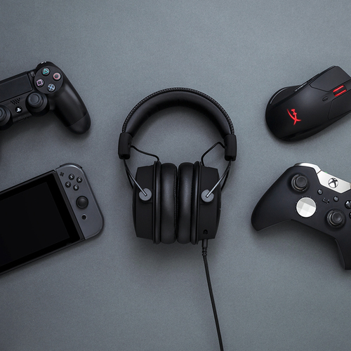 HyperX Cloud Alpha binaural gaming headset with detachable microphone