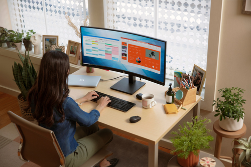 HP P34hc G4 WQHD USB-C Curved 34" 3440 x 1440 pixels LCD Monitor Black