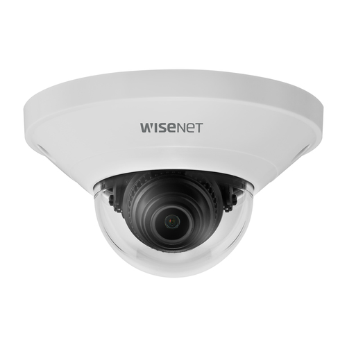 Hanwha QND-8011 wired IP security camera installed on ceiling showing day/night coverage, 5 MP high-resolution video, IP42 weather protection, and IK08 vandal-resistant housing