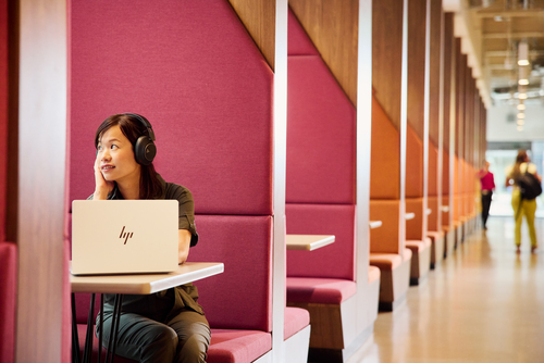 HP EliteBook X G1a Next Gen AI PC, AMD Ryzen AI 9 HX, 2 GHz 14" 32 GB 1 TB