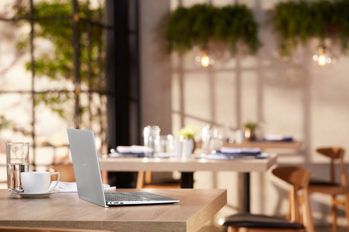 HP ENVY 13-aq0011na, Intel® Core™ i7, 1.8 GHz 13.3" 1920 x 1080 px 8 GB, 1 TB