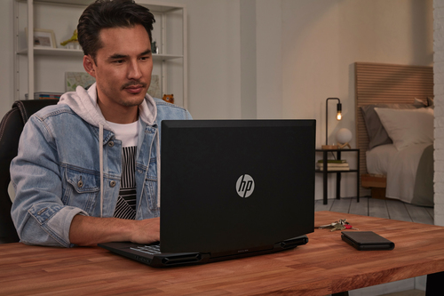 HP Pavilion Gaming, Intel® Core™ i5, 2.4 GHz 17.3" 8 GB, 1.26 TB Laptop