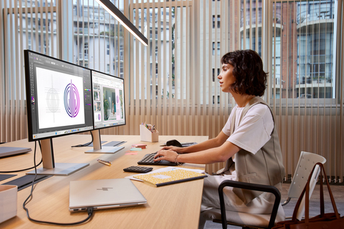 HP Series 7 Pro 27 inch QHD Thunderbolt 4 Monitor, LCD