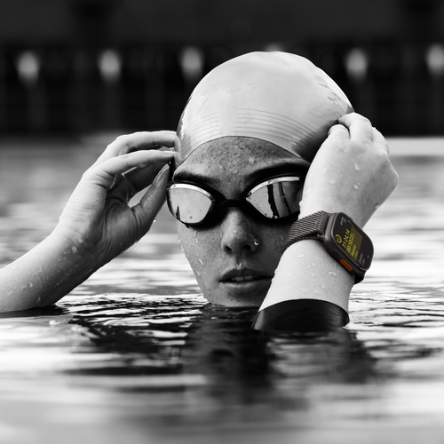 Apple Watch Ultra 2 GPS + Cellular 49mm Black Titanium Case, OLED Smartwatch