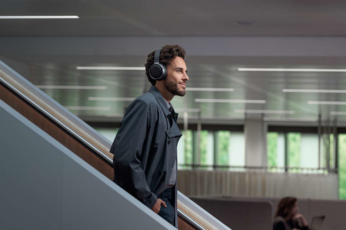 Philips Fidelio headset showing fold-flat design for easy carrying in case
