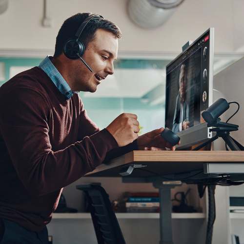 POLY Voyager (9T9J6AA#AC3) Focus 2 USB-C/A, Wireless, Headset/Headphones, Black