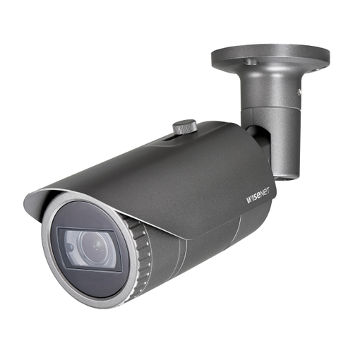 Wall-mounted Hanwha QNO-7082R bullet camera monitoring driveway with IR night vision