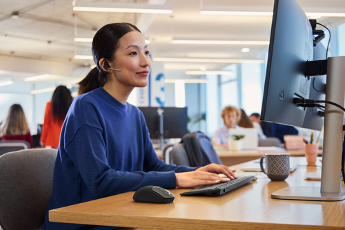 HP 700 Rechargeable Wireless Mouse, Ambidextrous, Bluetooth, 6000 DPI, Black