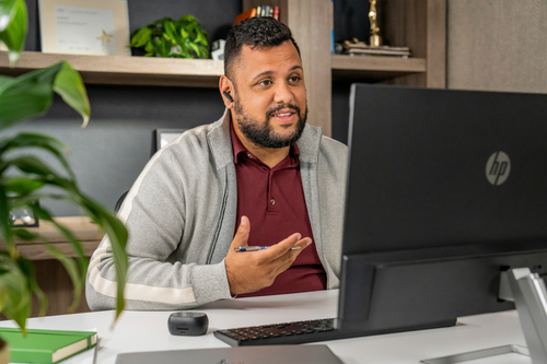 Poly Voyager Free 60+ UC, BT700 USB-A, Wireless,  Headset/Earpods, Black