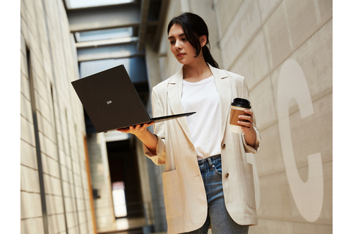 LG Gram 16Z90RU-G.AP52A1, Intel® Core™ i5, 16" 16 GB, 256 GB