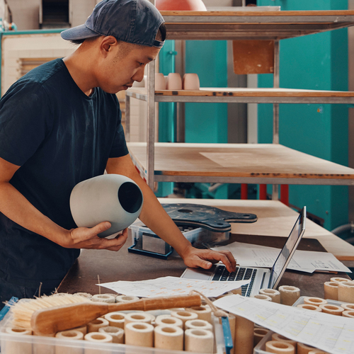 HP EliteBook 655 G10, AMD Ryzen™ 5 PRO, 2 GHz, 15.6" 1920 x 1080 32 GB, 1 TB