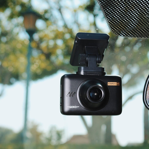 MyGEKOgear Orbit 535 4K dash cam capturing clear road footage