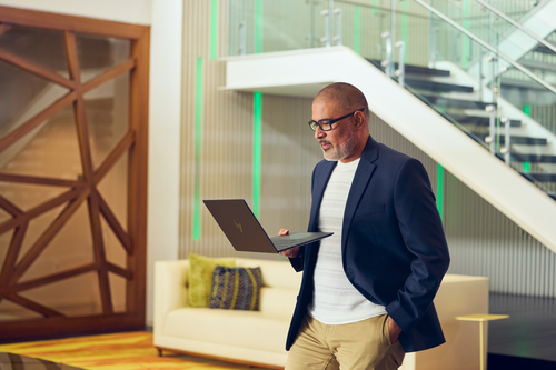 HP EliteBook Ultra G1i 32 GB, 512 GB Next Gen AI PC Wolf Pro Security Edition