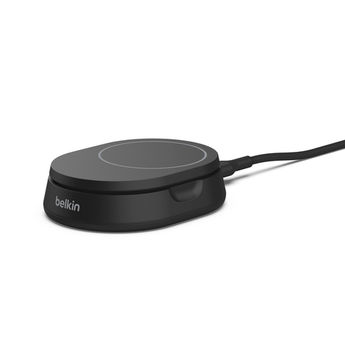 Belkin WIA008MYBK wireless charger black image USB‑C cable connected