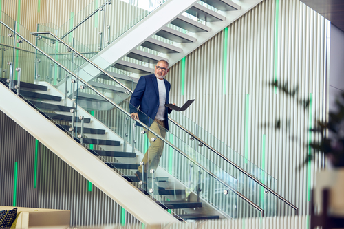 HP EliteBook Ultra G1i 32 GB, 512 GB Next Gen AI PC Wolf Pro Security Edition