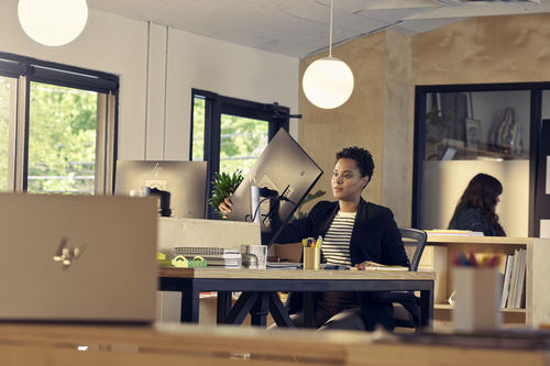 HP E24q G5 QHD Monitor, 60.5 cm (23.8"), 2560 x 1440 pixels, Quad HD LCD Monitor