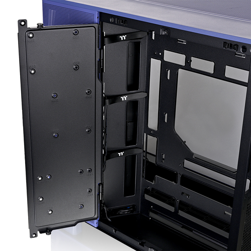 Midi tower PC case for gaming with tempered glass panels and large GPU support