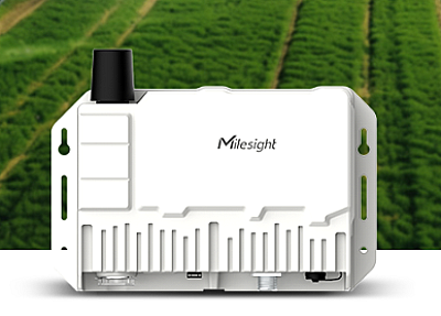 SG50 solar LoRaWAN gateway pole mounted for remote IoT network coverage