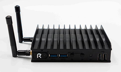Factbird EDGE IIoT gateway front view AI ready industrial device