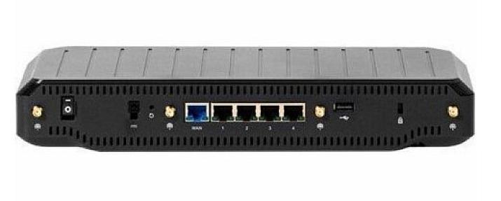 Ericsson Cradlepoint E400-5GE-AM 5G Wi-Fi 7  Wireless Router