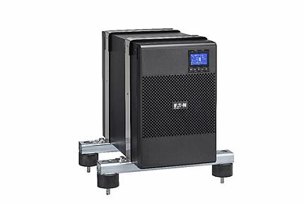 Tower UPS Eaton 9SX3000IMBS showing AC outlets and ports